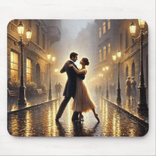 Alfombrilla De Ratón Pareja romántica bailando en la lluvia