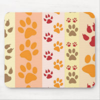 Patrón de huellas de animales en colores naturales