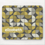 Alfombrilla De Ratón Patrón de media luna de moda MCM con bloque de nom<br><div class="desc">Un diseño atrevido y gráfico con tonos coloridos de negro y oro con un divertido bloque de color para añadir tu nombre o cualquier texto. El patrón de mediados de siglo es un patrón a la moda con pinceladas de color. Puede agregar un nombre, un monograma u otro texto personalizado....</div>