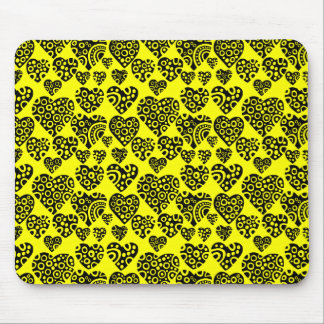Alfombrilla De Ratón Patrón del corazón - Negro sobre amarillo