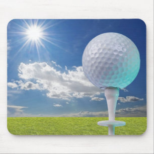 Alfombrilla De Ratón pelota de golf en una camiseta con la hierba