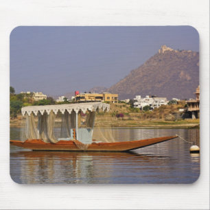 Alfombrilla De Ratón Pequeña barca, Lago Pichola, Udaipur, India.