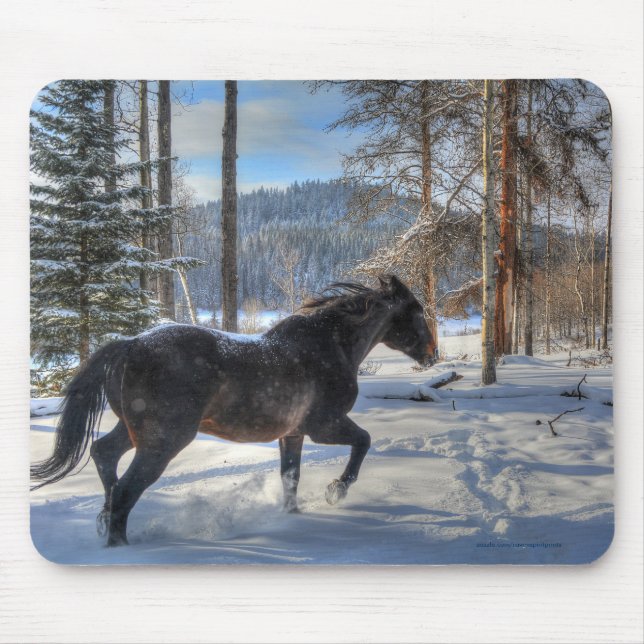 Alfombrilla De Ratón Percheron negro en el bosque y primera nieve de in (Frente)