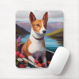 Alfombrilla De Ratón Perro Basenji en una Cancha: Una Aventura Escénica