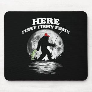 Alfombrilla De Ratón ¡Pescando de noche con Bigfoot B! Aquí está el pez