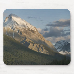 Alfombrilla De Ratón Pico alto cerca del lago Maligne, Jasper Nacional