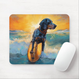 Alfombrilla De Ratón Pintura de Bluetick Coonhound Beach Surfing