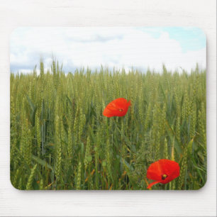 Alfombrilla De Ratón Poppies en una ratonera de campo de trigo