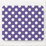 Alfombrilla De Ratón Pos de polka blanco sobre ultravioleta<br><div class="desc">El color de Pantone del año 2018 es ultra violeta.</div>