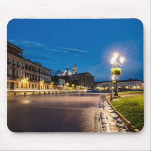 Alfombrilla De Ratón Prato della Valle por la noche en Padova, Italia