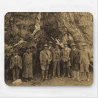 Presidente Roosevelt y John Muir debajo de (sepia)