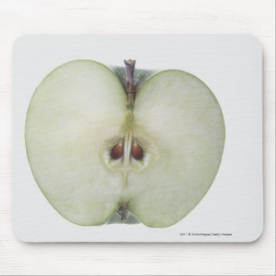 Alfombrilla De Ratón Primer de una manzana cortada del granny smith