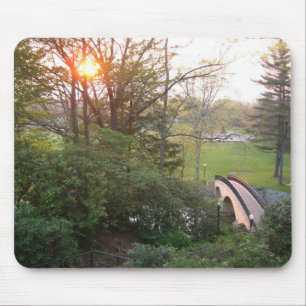 Alfombrilla De Ratón Puente arco iris atardecer en el Grove City Colleg