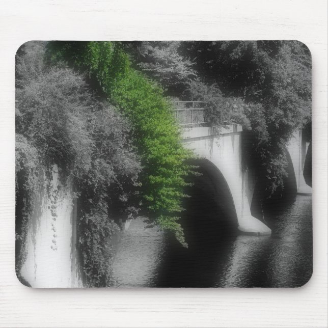 Alfombrilla De Ratón Puente De Flores Mousepad Blanco Negro (Frente)