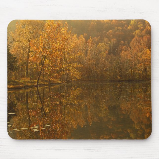 Alfombrilla De Ratón Reflejos de otoño en el estanque. (Frente)