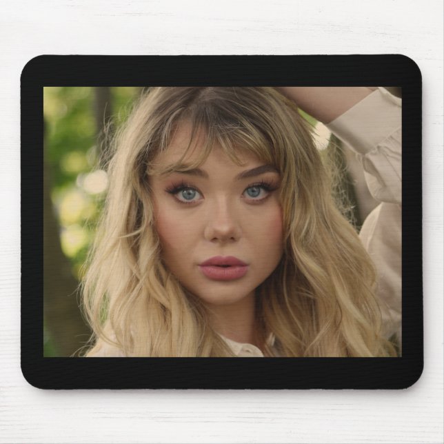Alfombrilla De Ratón Retrato de una joven (Frente)