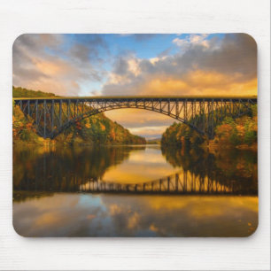 Alfombrilla De Ratón Rey francés Bridge en caída