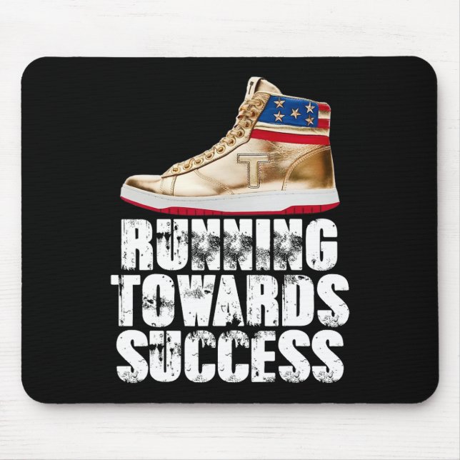 Alfombrilla De Ratón Running Towards Success Trump Sneakers Republican  (Frente)