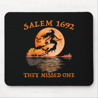 Alfombrilla De Ratón Salem 1692 Se Perdieron Un Salón De Baño De Brujas
