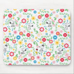 Alfombrilla De Ratón Snoopy So Sweet Flower Pattern<br><div class="desc">Echa un vistazo a este diseño super lindo con Snoopy en un brillante y floral patrón de jardín.</div>