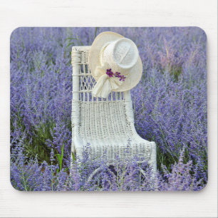 Alfombrilla De Ratón Sombrero en silla de mimbre en salvia