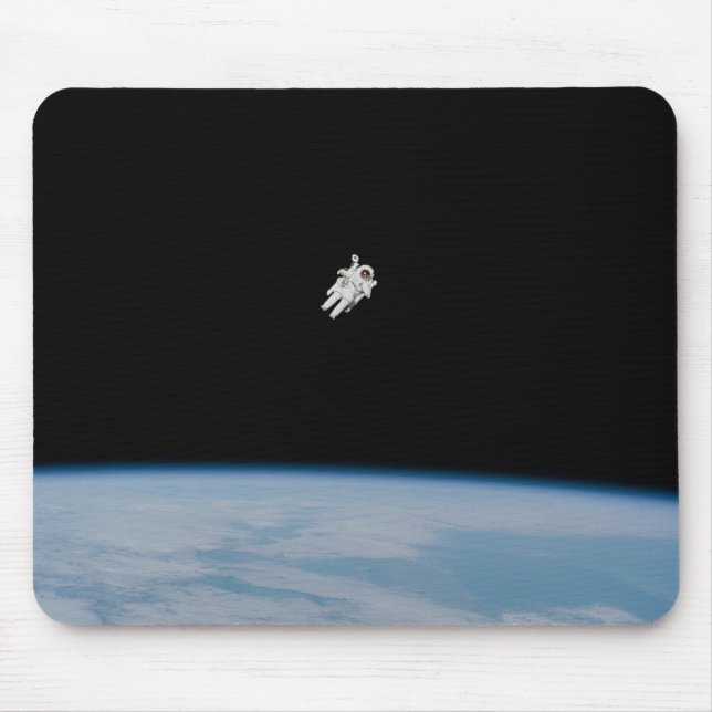 Alfombrilla De Ratón Spacewalking del astronauta de la NASA sobre la (Frente)