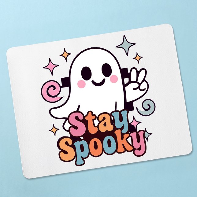 Alfombrilla De Ratón Stay Spooky Groovy Ghost Retro Pastel Halloween (Celebrate Halloween season in style with this groovy ghost stay spooky design.)