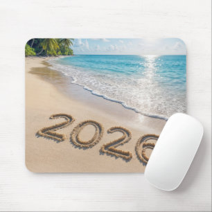 Alfombrilla De Ratón Texto de Año Nuevo 2026 en una playa tropical