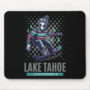 Alfombrilla De Ratón Thrills cósmicos - Snowboard alienígena en el lago
