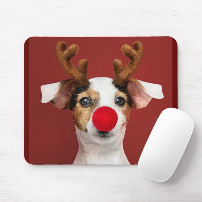 Alfombrilla De Ratón Toque de ratón para perros lúdico (A playful dog wearing reindeer antlers and a red nose against a red vibrant background!)