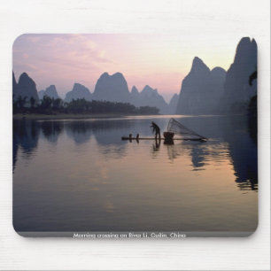 Alfombrilla De Ratón Travesía matutina en River Li, Guilin, China