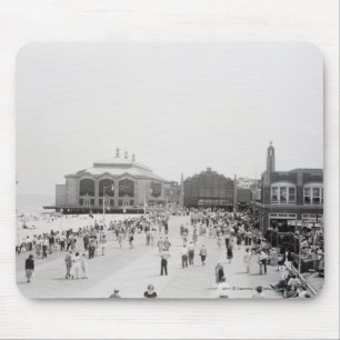 Alfombrilla De Ratón Turistas del centro turístico en explanada