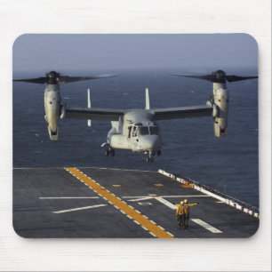 Alfombrilla De Ratón Un avión de V-22 Osprey se prepara para aterrizar