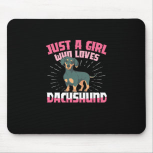 Alfombrilla De Ratón Un Chica que ama a Dachshund