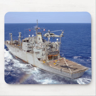 Alfombrilla De Ratón Un helicóptero despeja la cubierta de vuelo