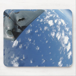 Alfombrilla De Ratón Un KC-135 Stratotanker reaprovisiona un alcohol de