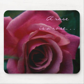 Alfombrilla De Ratón Un rosa es un Mousepad color de rosa
