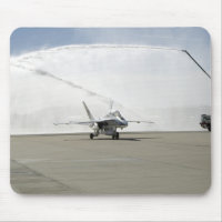 Una aeronave F-18