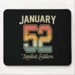 Alfombrilla De Ratón Vintage 70th Birthday January 1952 Sports Gift<br><div class="desc">Limited Edition January 1952 Birthday Design with the retro sports players number 52. The Year of birth. January is the month in which legends born. Cool Established in 1952 birthday team outfit.</div>