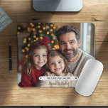 Alfombrilla De Ratón We Love You Daddy Fathers Day<br><div class="desc">This mousepad is a thoughtful gift for Father’s Day. It combines a personal touch with a clean layout that keeps the focus on a family photo. This mousepad features a single photo with message “ We Love You Daddy” that you can easily personalize, and below it is space to add...</div>