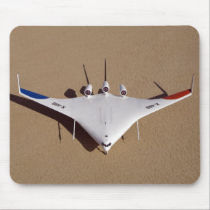 Alfombrilla De Ratón X-48B mezcló el vehículo aéreo acobardado cuerp