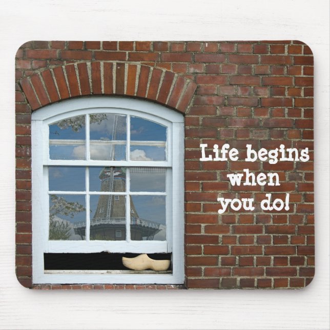 Alfombrilla De Ratón Zapato de madera en la ventana (Frente)