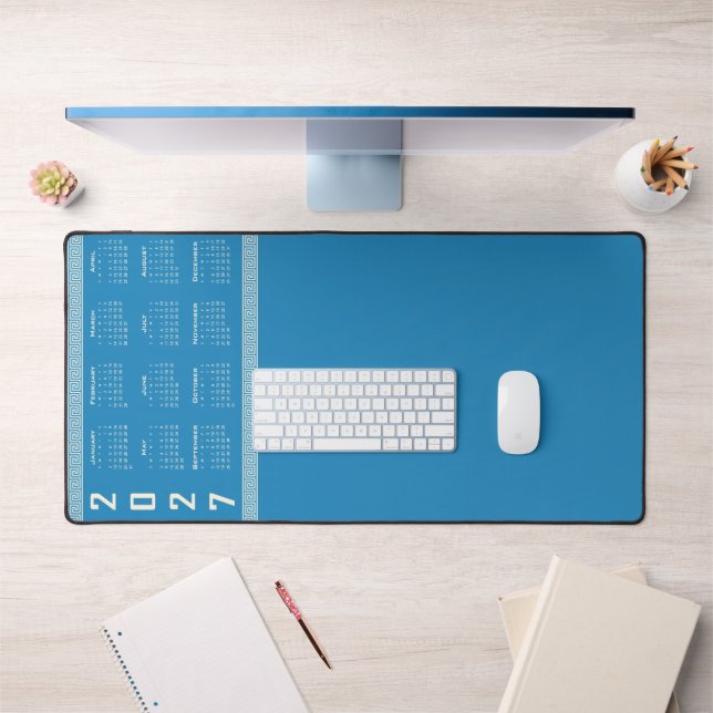 Alfrombrillas De Escritorio 2027 Calendar, Greek Fret, Cosmic Latte on Blue (Oficina 1)