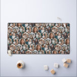 Alfrombrillas De Escritorio 7 Collage de fotos - patrón hexágono funky - negro<br><div class="desc">Este divertido fotomontaje incluye un lugar para 7 fotos. La cuadrícula incluye una cuadrícula de fotos en forma de hexágono con mucho espacio para añadir tus fotos favoritas de los fiestas. Las fotos cuadradas funcionan mejor con esta plantilla. Añade tus fotos favoritas a esta plantilla divertida. Puede usar fotos cuadradas...</div>