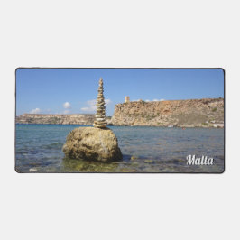 Alfrombrillas De Escritorio Bahía y torre de Ghajn Tuffieha Cairn de piedra