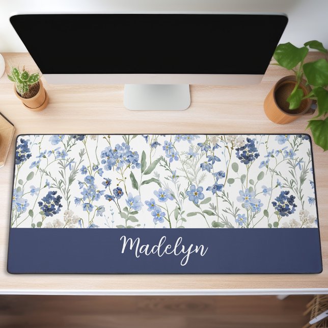 Alfrombrillas De Escritorio Blue Watercolor Wildflower Monogram Name (Subido por el creador)
