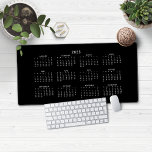 Alfrombrillas De Escritorio Calendario minimalista moderno en blanco y negro 2<br><div class="desc">🌟 Esto es para 2025 🌟 2025 Modern Minimalista Negro y Blanco Escritorio Mat Mouse Pad. Esta versión está en moda Negro y Blanco ,  pero los colores pueden ser fácilmente personalizables! Póngase en contacto con nosotros en cedarandstring@gmail.com si necesita ayuda con el diseño o productos de coincidencia.</div>