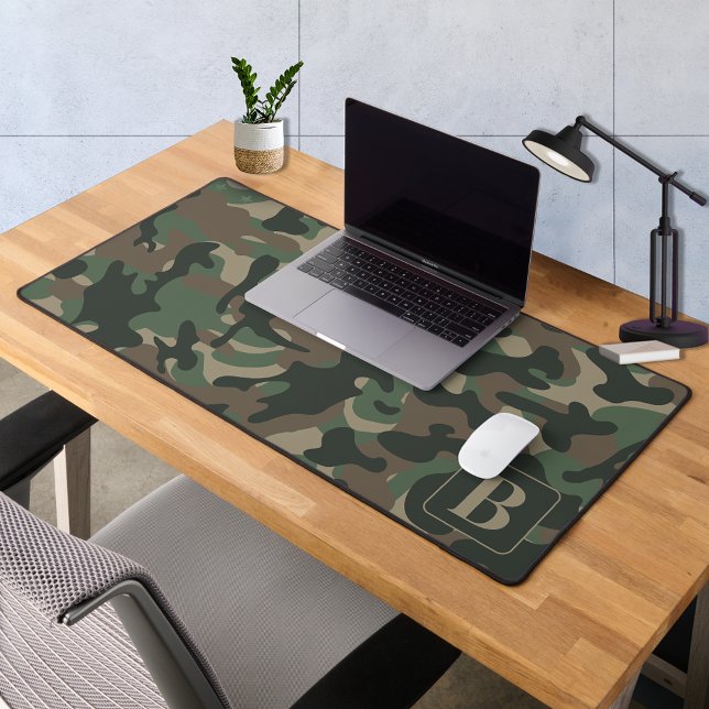 Alfrombrillas De Escritorio Camuflaje Monograma personalizado Woodland Camo (Subido por el creador)