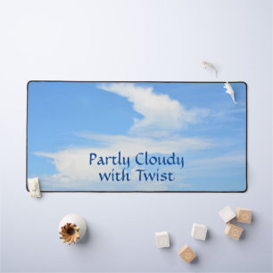 Alfrombrillas De Escritorio Cielo azul parcialmente nublado con un Personaliza