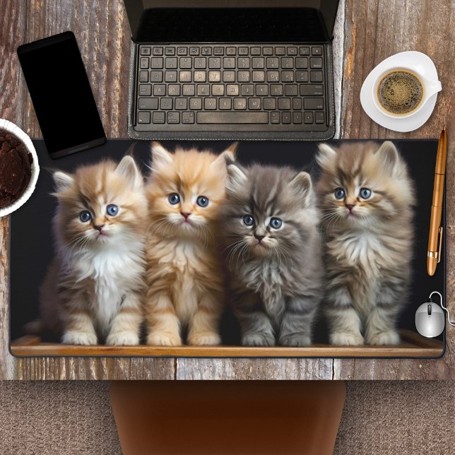Alfrombrillas De Escritorio Cute Kittens Furry Friends (A super cute desk mat featuring four kittens. Lovely to keep these heartwarming friends close.)